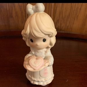 NWOT precious moments statue